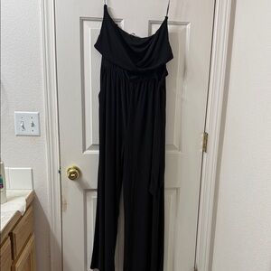 Woman’s brand new jumper shipping not included